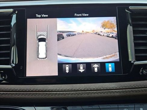 Used 2018 Chrysler Pacifica Limited w/ Tire & Wheel Group image 16