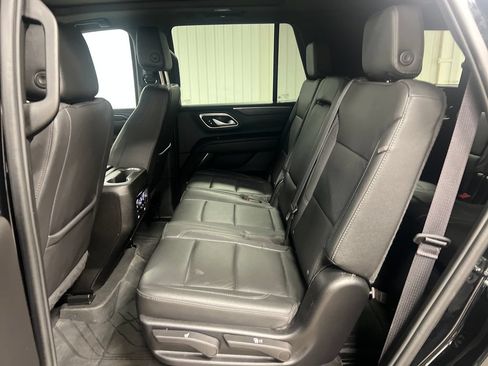 Certified 2024 Chevrolet Tahoe Z71 w/ Luxury Package AWD/4WD image 14