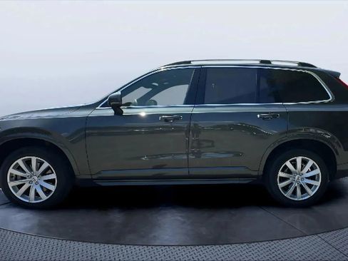 Used 2018 Volvo XC90 T6 Momentum w/ Momentum Plus Package image 2