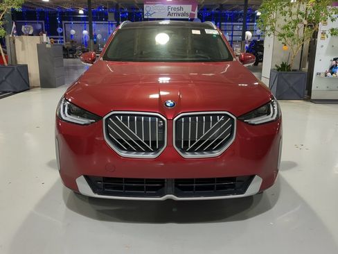 Used 2025 BMW X3 xDrive30i AWD/4WD image 3
