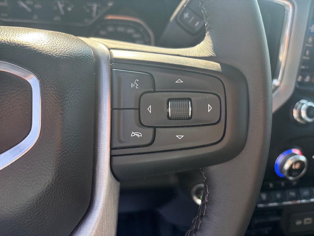 Used 2022 GMC Sierra 2500 SLT w/ SLT Preferred Package AWD/4WD image 33