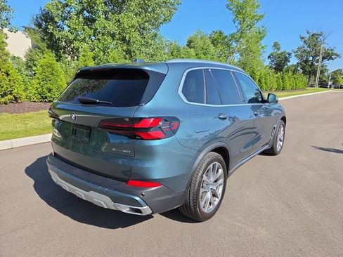 Used 2024 BMW X5 xDrive40i w/ Parking Assistance Package AWD/4WD image 3