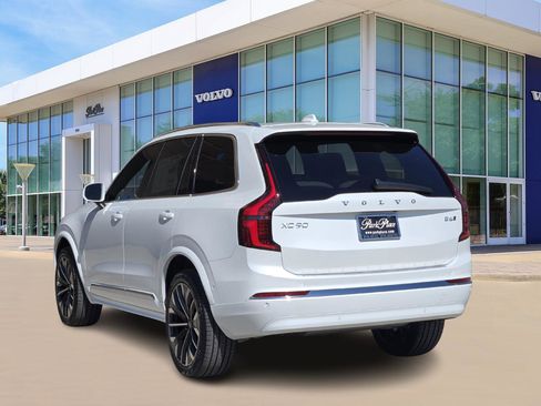 New 2026 Volvo XC90 B6 Plus w/ Protection Package Premier image 4