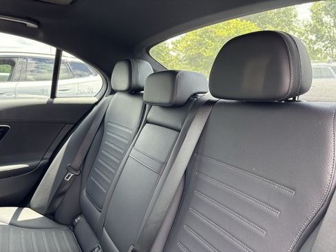 Used 2024 Mercedes-Benz C 300 Sedan image 33