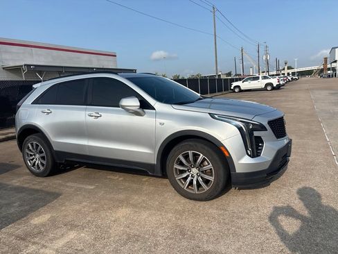 Used 2019 Cadillac XT4 Sport w/ Cold Weather Package FWD image 4