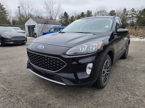 Used 2022 Ford Escape Titanium w/ Titanium Premium Package image 7