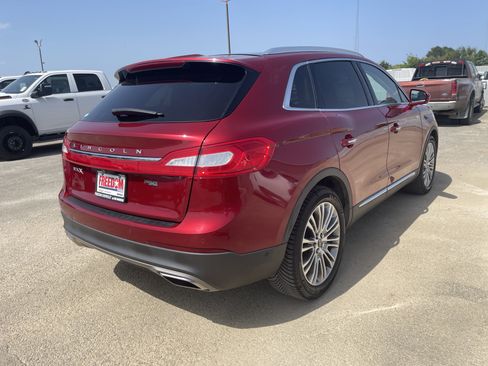 Used 2018 Lincoln MKX Reserve w/ Driver Assistance Package FWD image 4