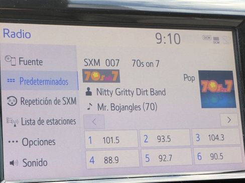 Used 2020 Toyota Camry SE image 7