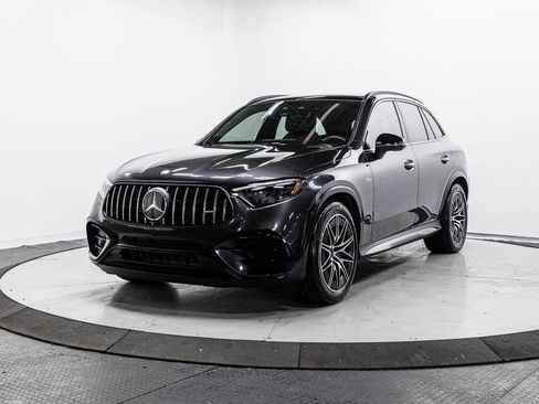 Used 2024 Mercedes-Benz GLC 43 AMG 4MATIC image 3