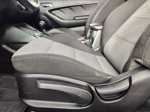 Used 2016 Kia Forte Koup EX image 12