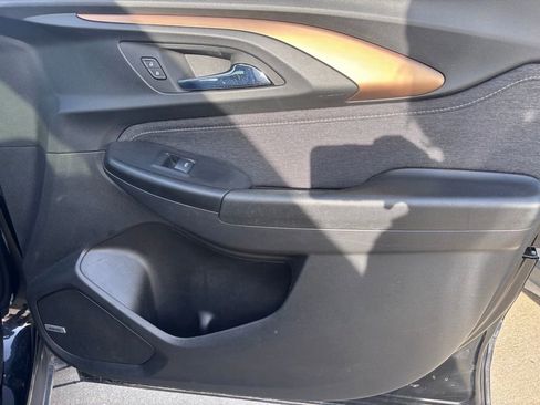 Used 2022 Chevrolet TrailBlazer ACTIV w/ Sun and Liftgate Package image 15