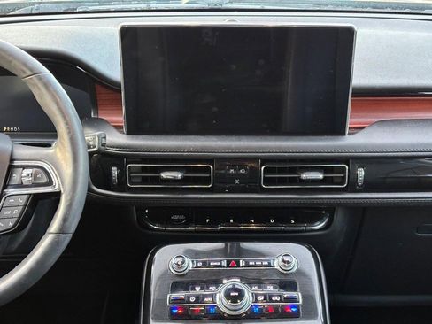 Certified 2022 Lincoln Nautilus Reserve w/ Equipment Group 201A image 13