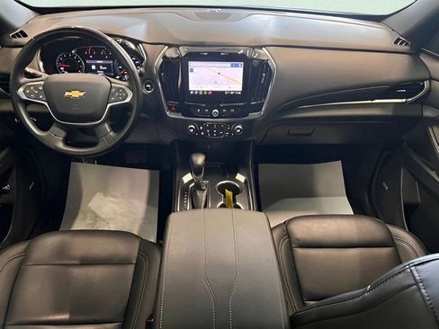 Used 2023 Chevrolet Traverse LT w/ LT Premium Package AWD/4WD image 18