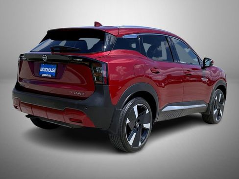 Used 2025 Nissan Kicks SR w/ SR Premium Package AWD/4WD image 5