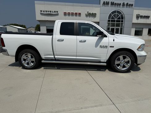 Used 2017 RAM 1500 Big Horn AWD/4WD image 9