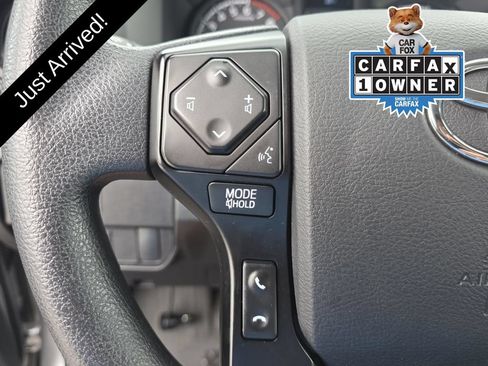 Used 2022 Toyota Tacoma SR AWD/4WD image 19