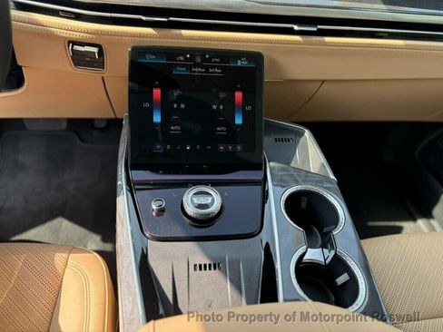 Used 2025 Cadillac Escalade IQ Sport 2 AWD/4WD image 20
