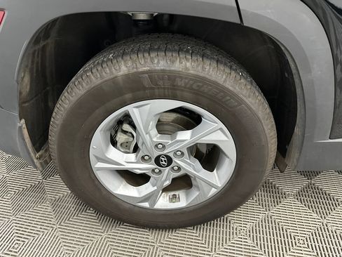 Used 2023 Hyundai Tucson SE FWD image 16