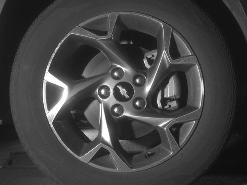 Used 2025 Chevrolet Trax LT w/ LT Convenience Package FWD image 13