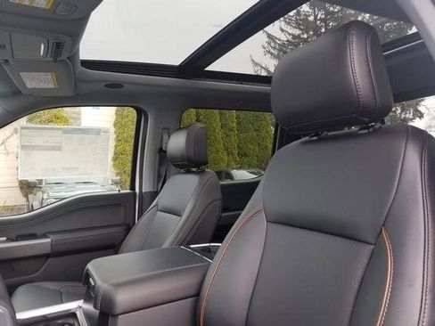 New 2025 Ford F250 Lariat w/ Lariat Ultimate Package image 17