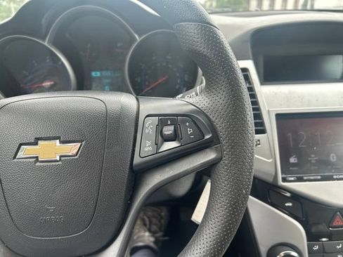Used 2016 Chevrolet Cruze LS FWD image 35