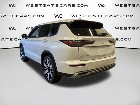Used 2026 Mitsubishi Outlander LE FWD image 11