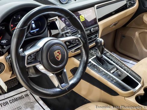 Used 2020 Porsche Macan w/ Driver Memory Package AWD/4WD image 15
