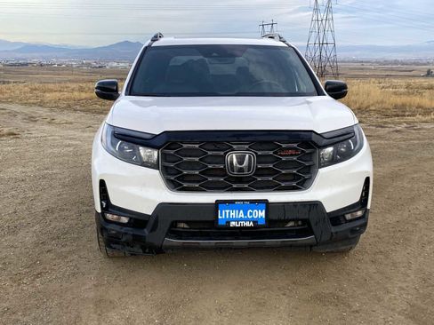 Used 2023 Honda Passport TrailSport image 13