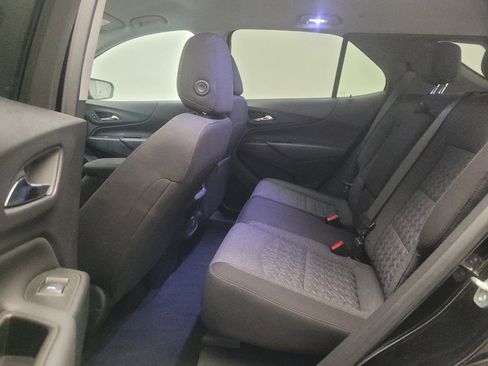 Used 2023 Chevrolet Equinox LT FWD image 18