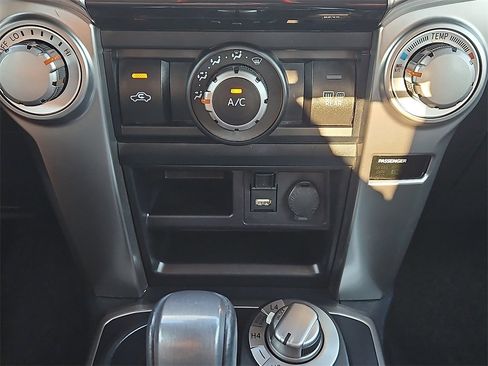 Used 2024 Toyota 4Runner SR5 Premium image 24