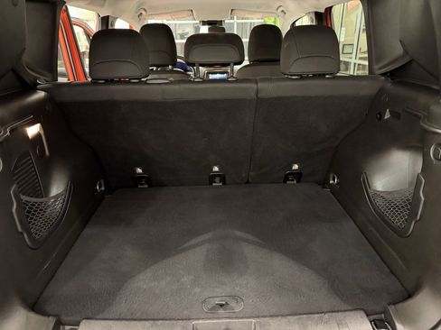 Used 2018 Jeep Renegade Altitude image 30