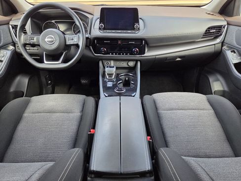 Used 2022 Nissan Rogue SV image 18