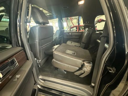 Used 2017 Lincoln Navigator L Reserve AWD/4WD image 21