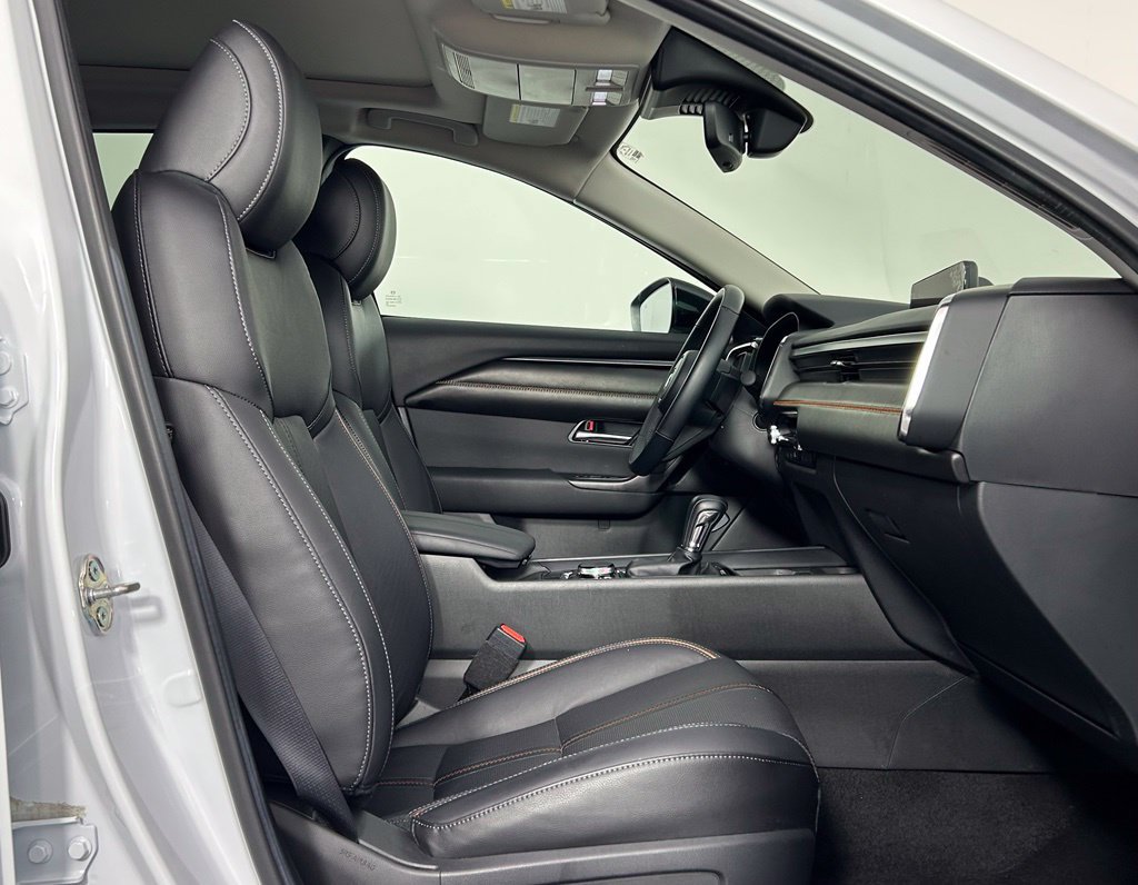 Used 2025 MAZDA CX-50 AWD 2.5 S w/ Premium Plus Pkg image 10