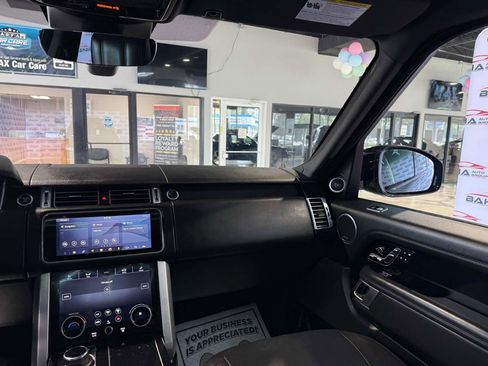 Used 2019 Land Rover Range Rover HSE image 34