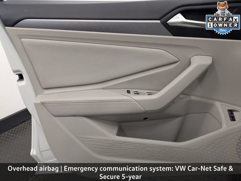 Used 2024 Volkswagen Jetta SE w/ Panoramic Sunroof Package FWD image 10