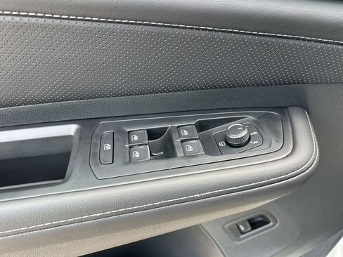 New 2026 Volkswagen Atlas SEL Premium R-Line AWD/4WD image 13