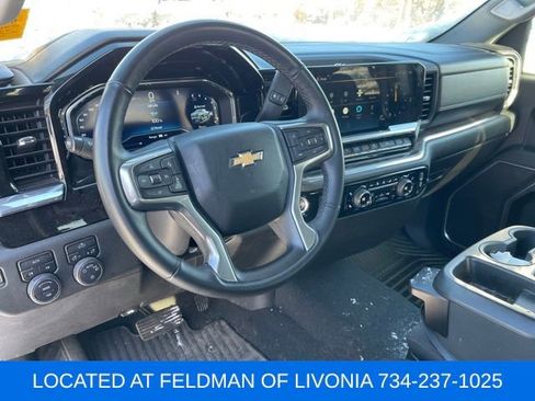 Used 2023 Chevrolet Silverado 1500 LT image 7