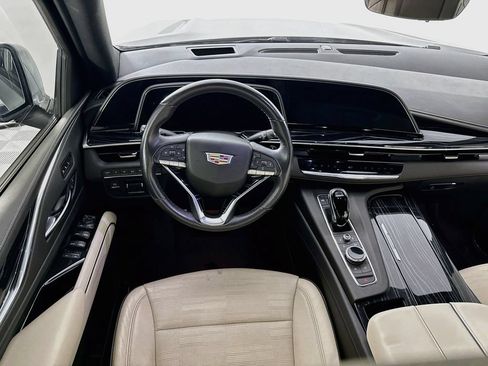 Used 2021 Cadillac Escalade ESV Sport AWD/4WD image 24