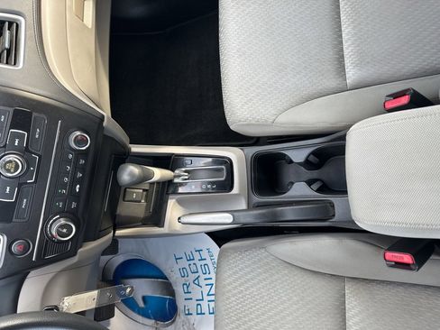 Used 2014 Honda Civic LX image 17