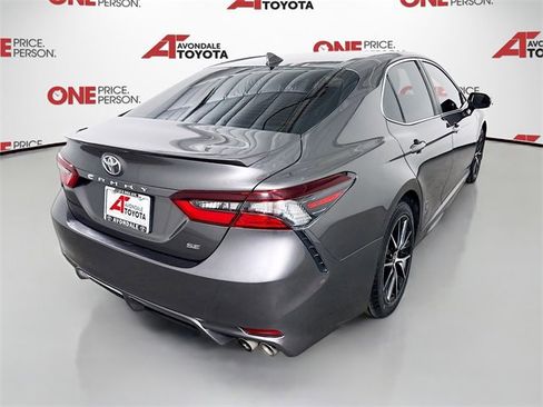 Used 2021 Toyota Camry SE image 7