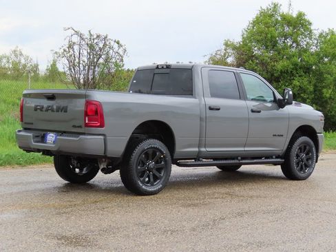 New 2026 RAM 2500 Big Horn AWD/4WD image 3