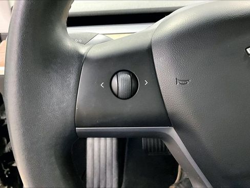 Used 2019 Tesla Model 3 Long Range image 11