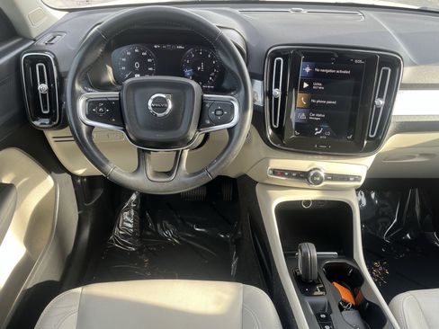 Used 2021 Volvo XC40 T5 Momentum AWD/4WD image 22