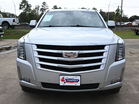 Used 2020 Cadillac Escalade Luxury image 9