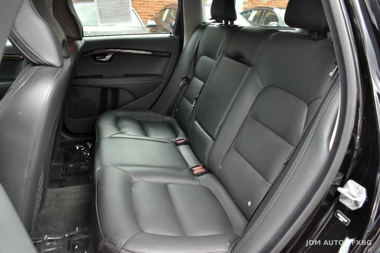 Used 2016 Volvo XC70 T5 Premier w/ Proximity Package AWD/4WD image 14