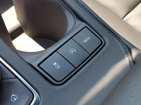 Used 2023 Cadillac XT4 Premium Luxury w/ Cold Weather Package FWD image 23