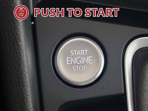 Used 2024 Volkswagen Jetta SE image 25