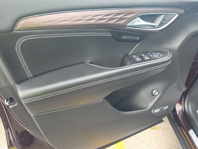 Used 2021 Buick Envision Avenir FWD image 14