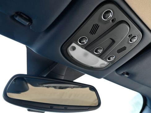 Used 2012 Maserati GranTurismo Convertible RWD image 33